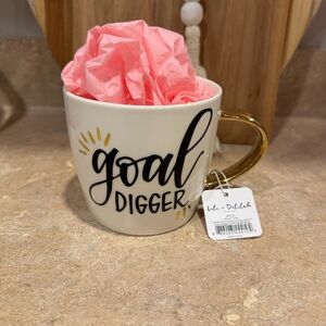 COPY - NWT!! Boutique White and Gold Decor Accent Mug. Makes a great gift!